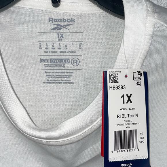 Reebok Plus Size cropped  Logo T-Shirt white 1X - Picture 6 of 6